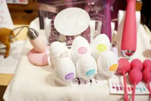 18 Gifts 千奇百趣扭蛋機