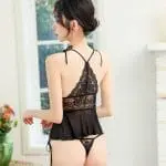 嬌悄蕾絲吊帶裝