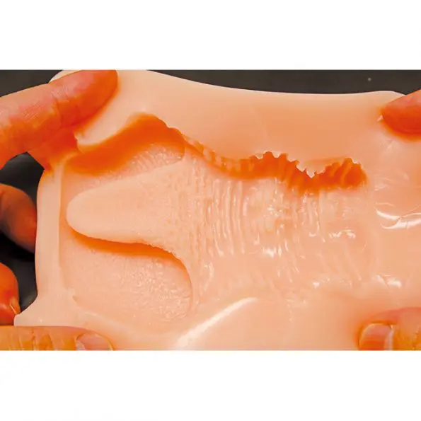 超昂閃忍遙 THE HOLE 四方堂成香