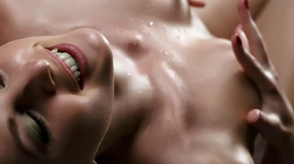 乳頭高潮技巧大公開！5個方法助你體驗前所未有的快感