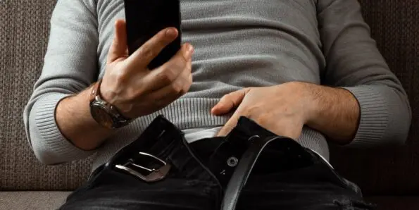 你的男友真的不會自慰嗎？揭秘他背後的潛台詞